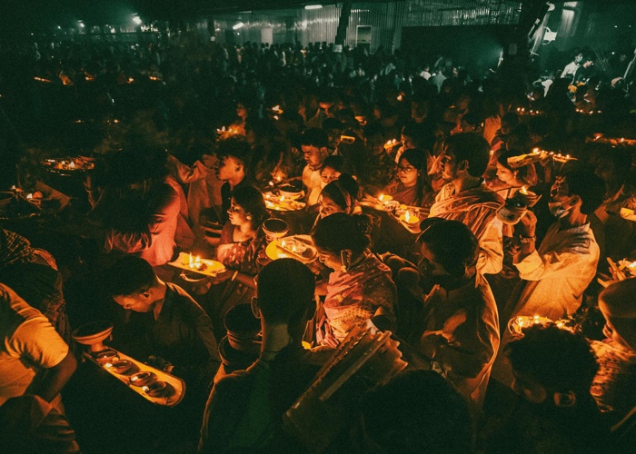 20 Late-Night Questions That Lead to the Best Conversations
