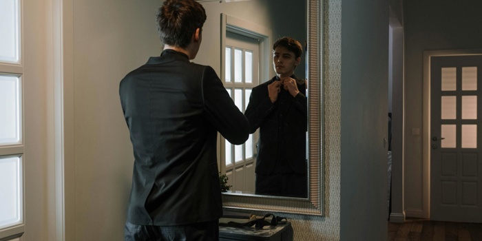 10 “Mirror Questions” to Help You See Your Own Communication Style