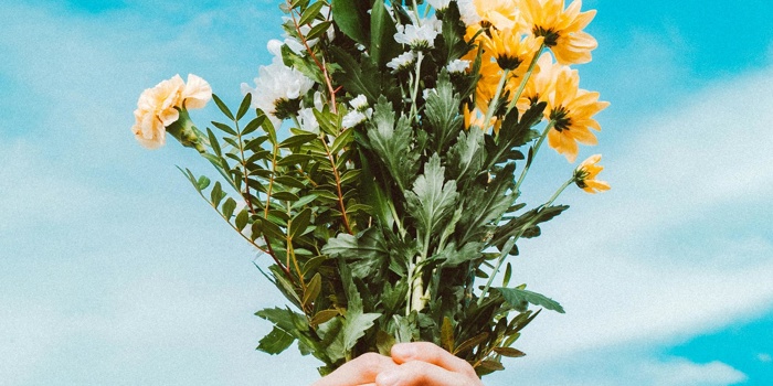 12 Self-Discovery Prompts That Are More Grounding Than Any Personality Quiz